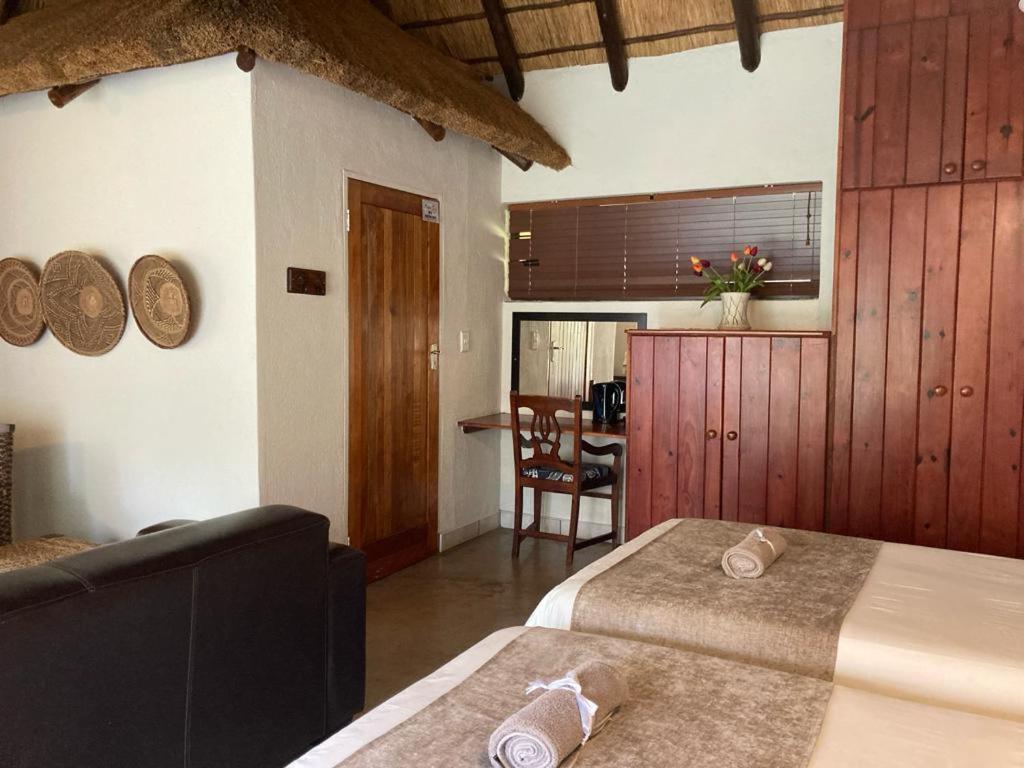 Acasia Guest Lodge Коматипорт Экстерьер фото